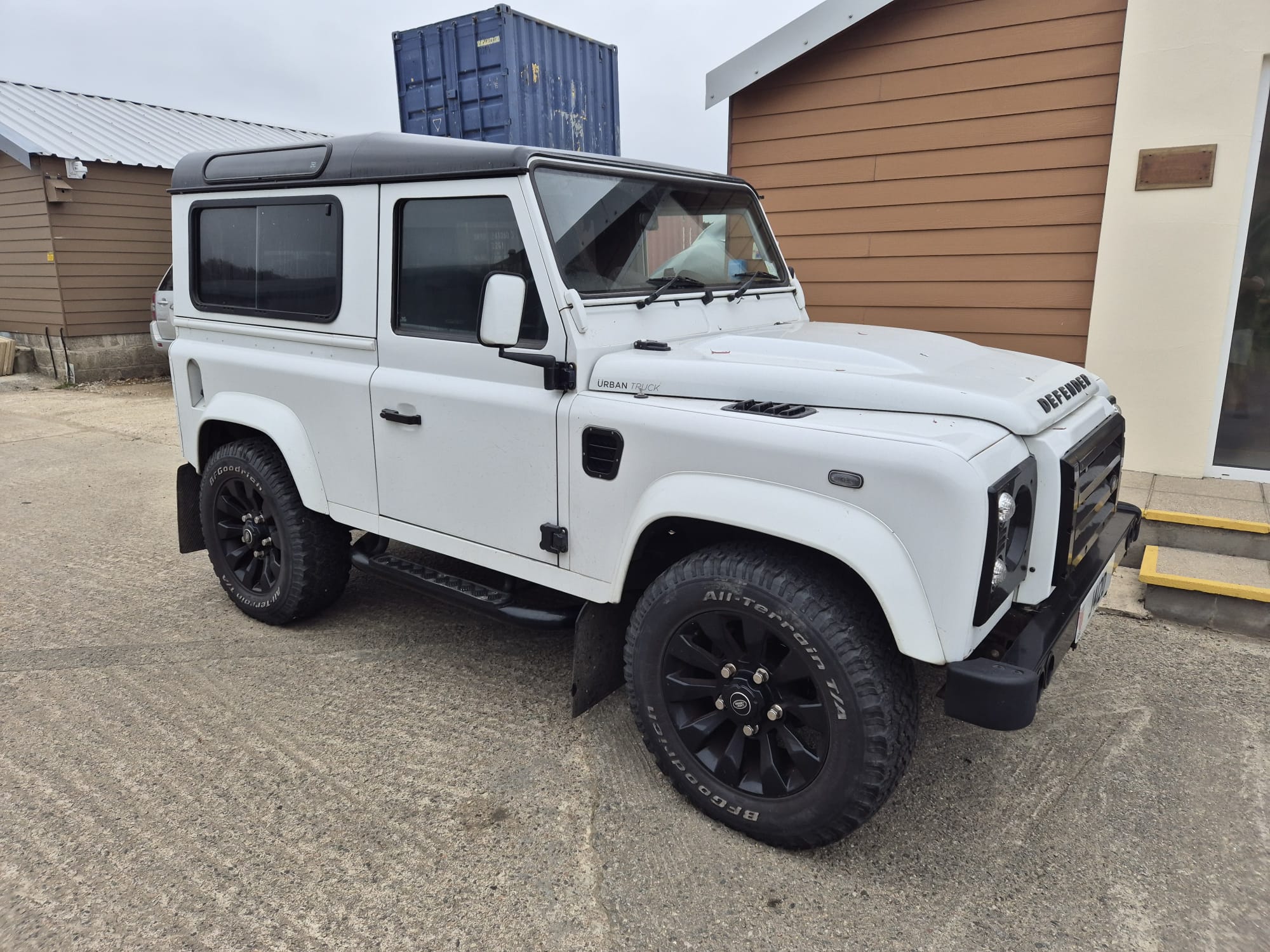 Defender XS 90 Urban EDITION